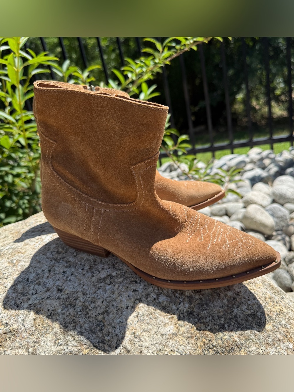 Sam Edelman Ava Western Ankle Boots Camel Suede Pointed Toe Studded Size 6.5